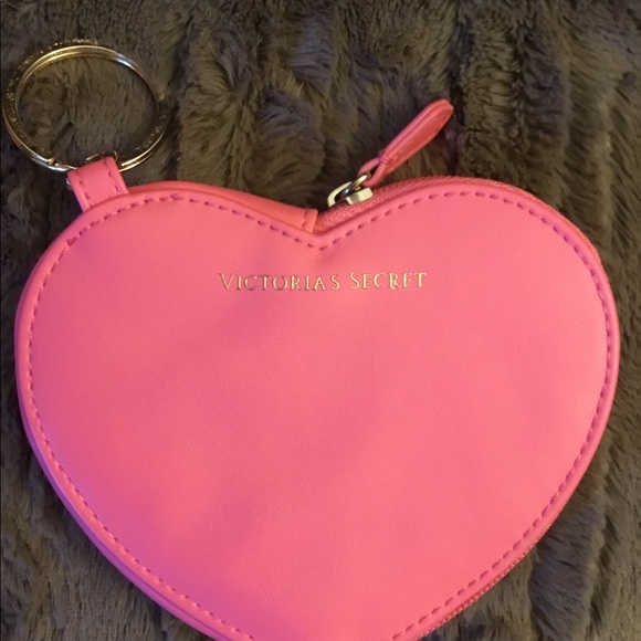 Victoria's Secret Handbags - 🚨Sale 5/$25 Victoria Secret Heart Shaped   Pouch